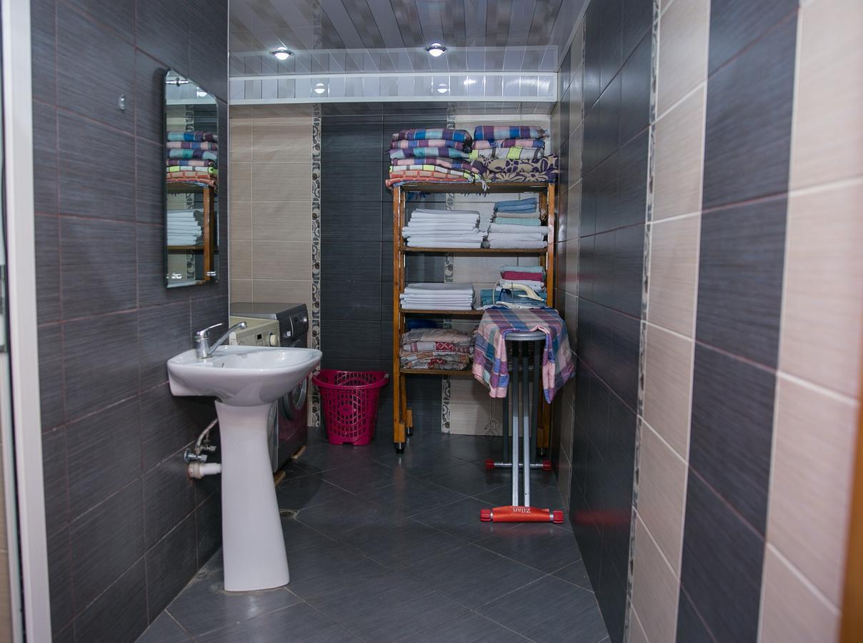Highland Park Hostel Baku Exteriör bild